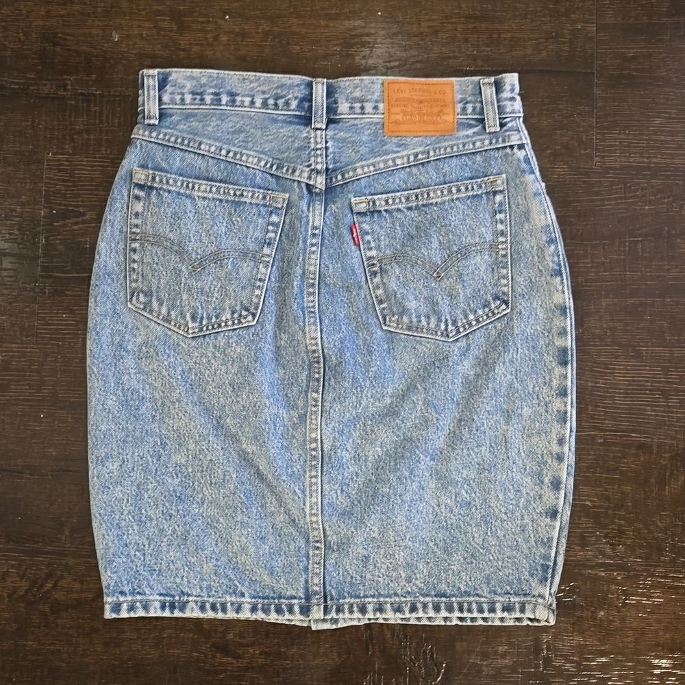 Levi's Denim Button Thru Mom Skirt - Picture 10 of 16
